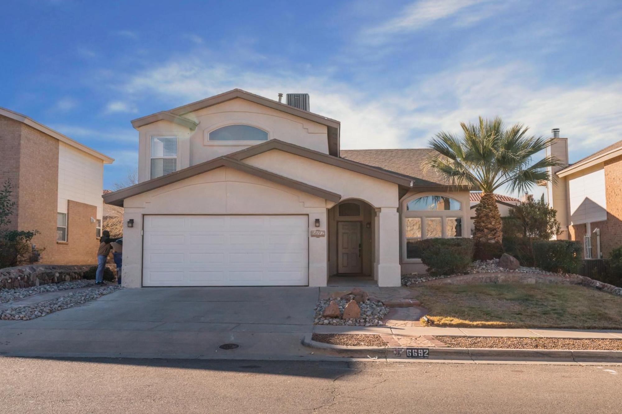 Franklin Luxe Oasis Villa El Paso Exterior photo