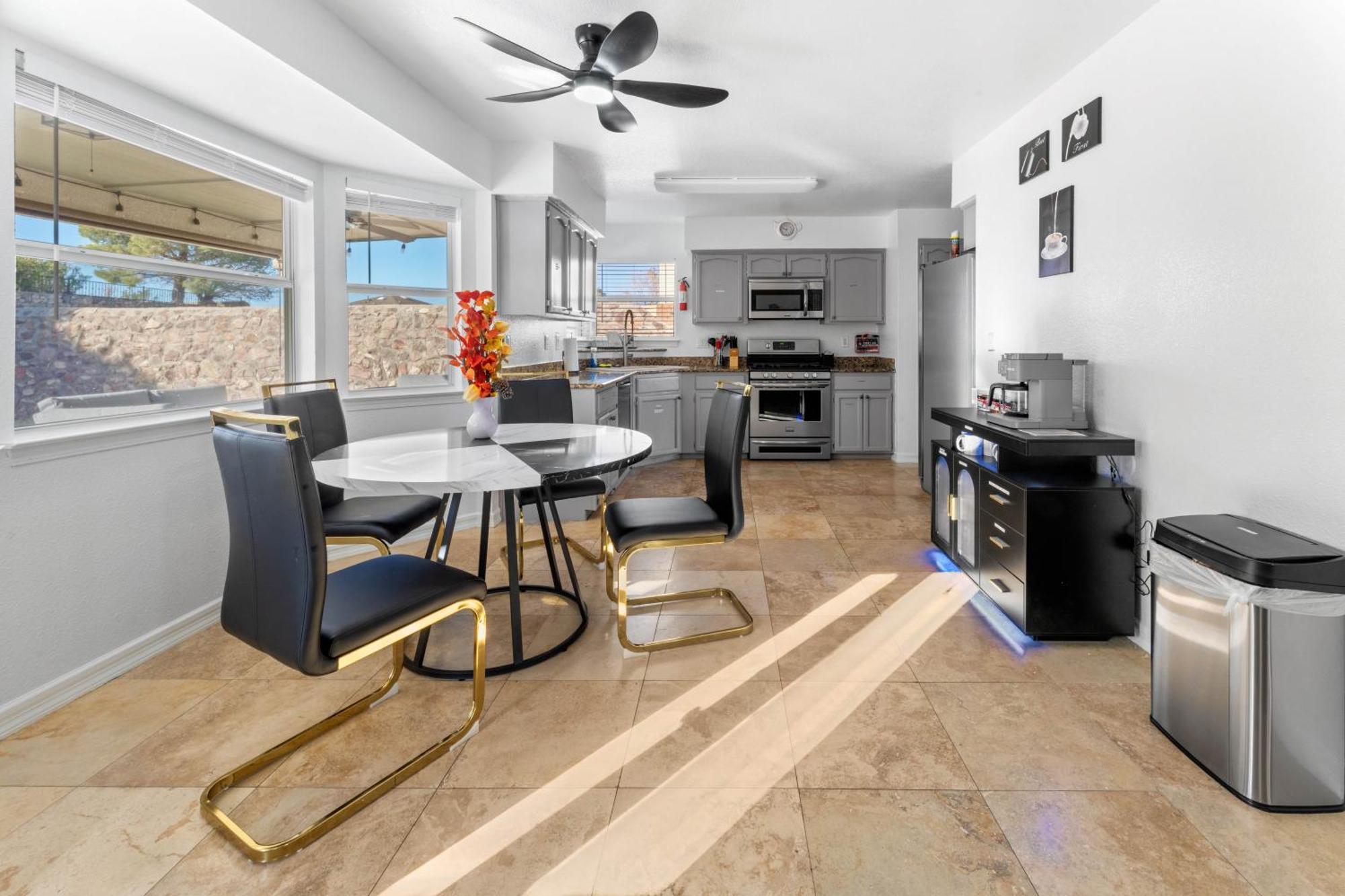 Franklin Luxe Oasis Villa El Paso Exterior photo